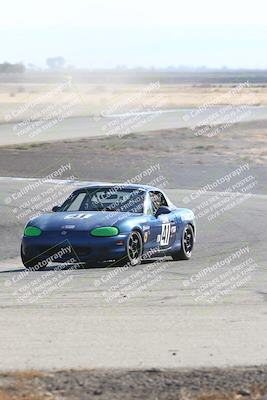 media/Nov-17-2024-CalClub SCCA (Sun) [[5252d9c58e]]/Group 4/Race (Off Ramp)/